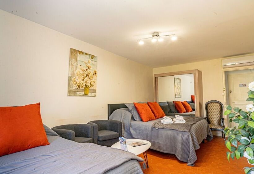 家庭间, Domaine De L'aufrene