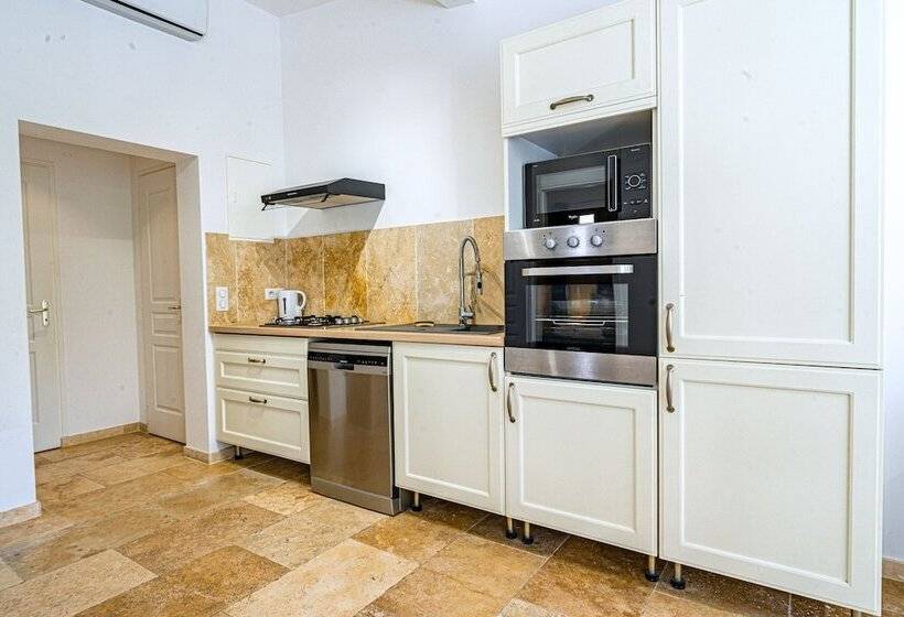 带2个卧室的高级公寓, Domaine De L'aufrene