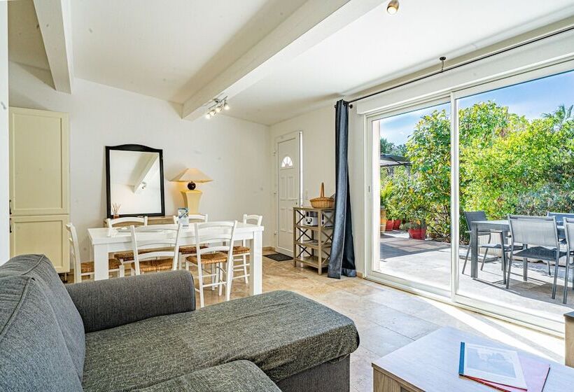 带2个卧室的高级公寓, Domaine De L'aufrene