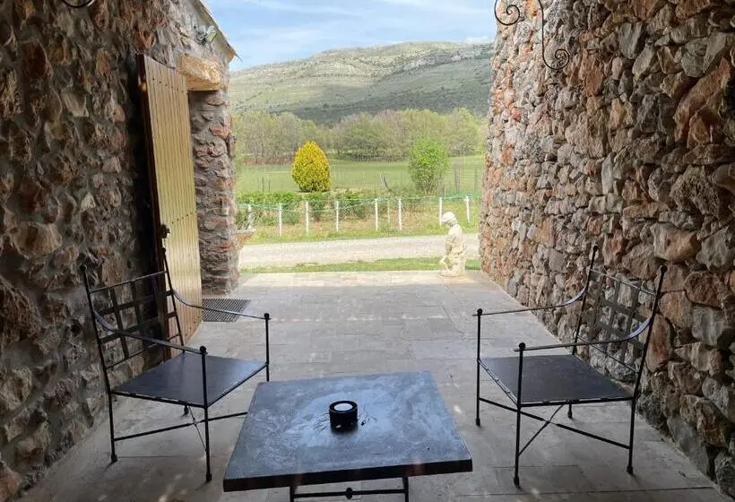 Superior Room with Terrace, Domaine De Majastre