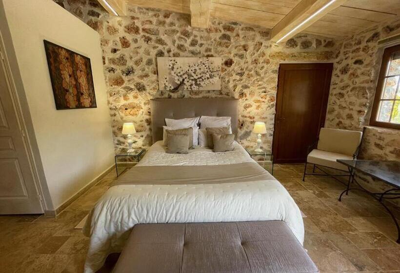 חדר סופריור עם טרסה, Domaine De Majastre