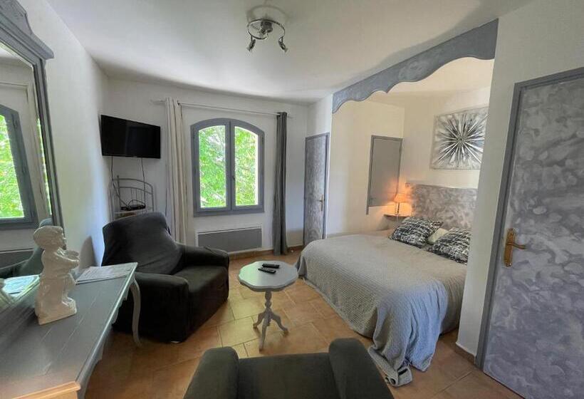 סוויטת ג'וניור נוף הרים, Domaine De Majastre