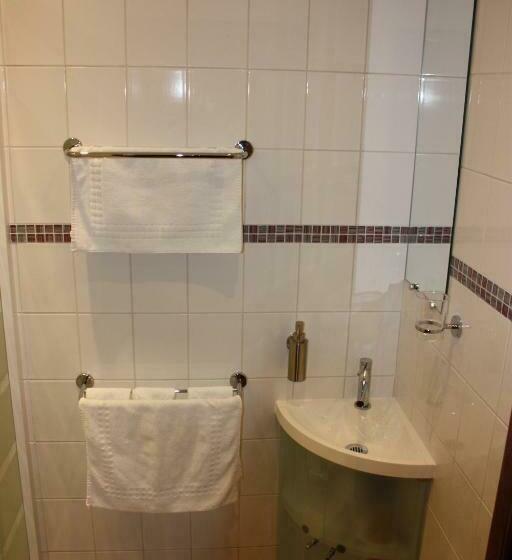 غرفة عائلية, La Ferme De Vintué