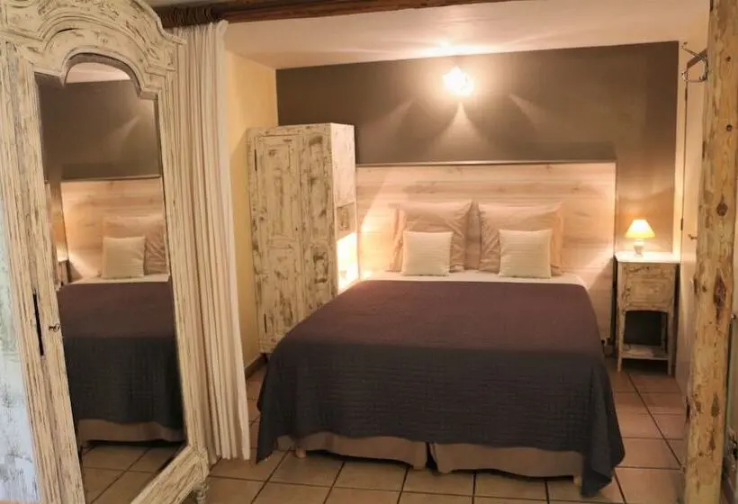 Classic Neljän Hengen Huone, La Jarbelle   Gîte Et Spa