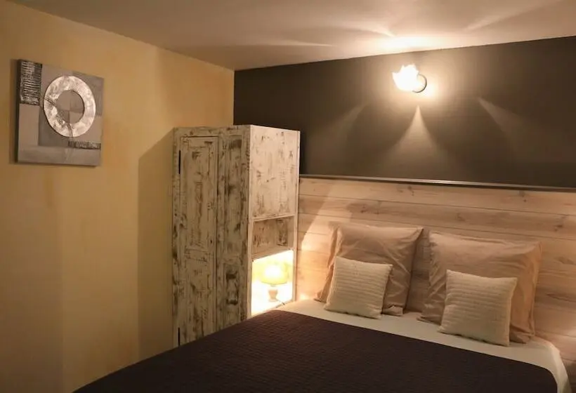 Classic Neljän Hengen Huone, La Jarbelle   Gîte Et Spa