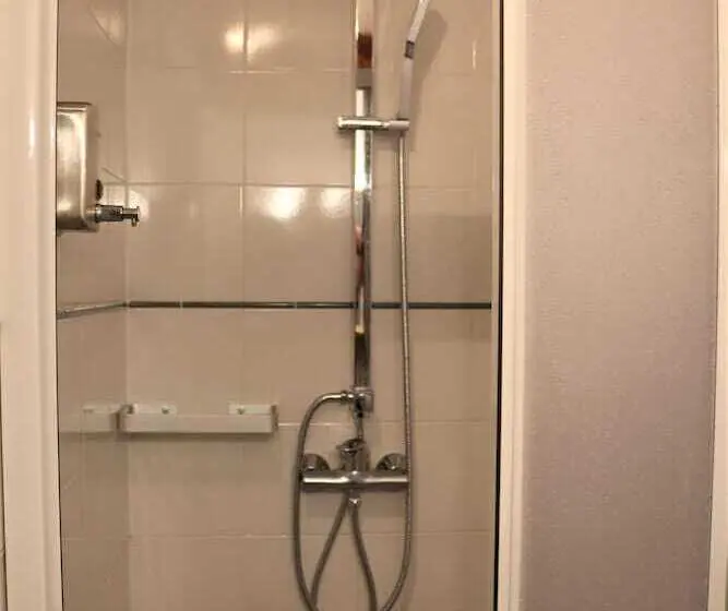 Classic Neljän Hengen Huone, La Jarbelle   Gîte Et Spa
