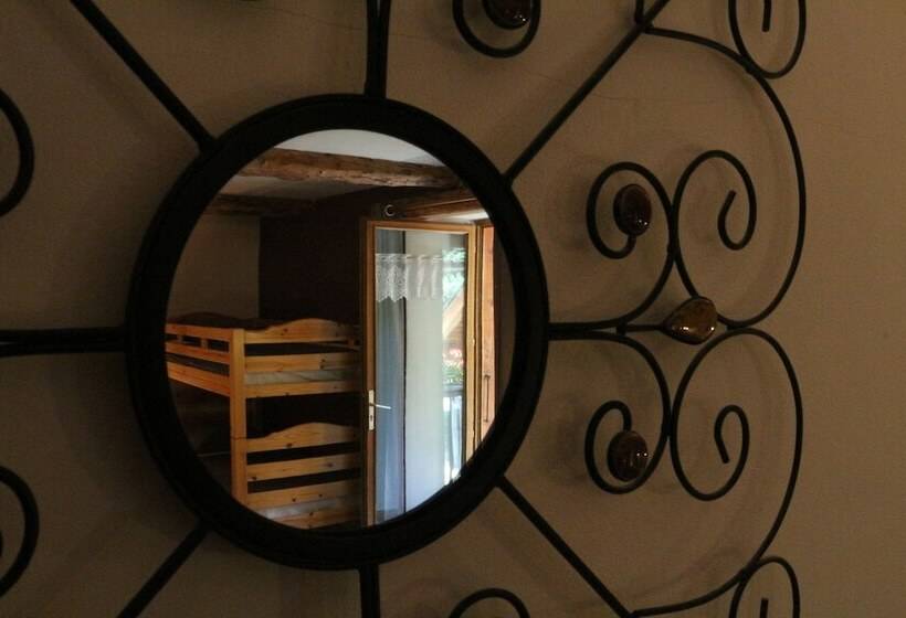 غرفة كلاسيكية رباعية, La Jarbelle   Gîte Et Spa