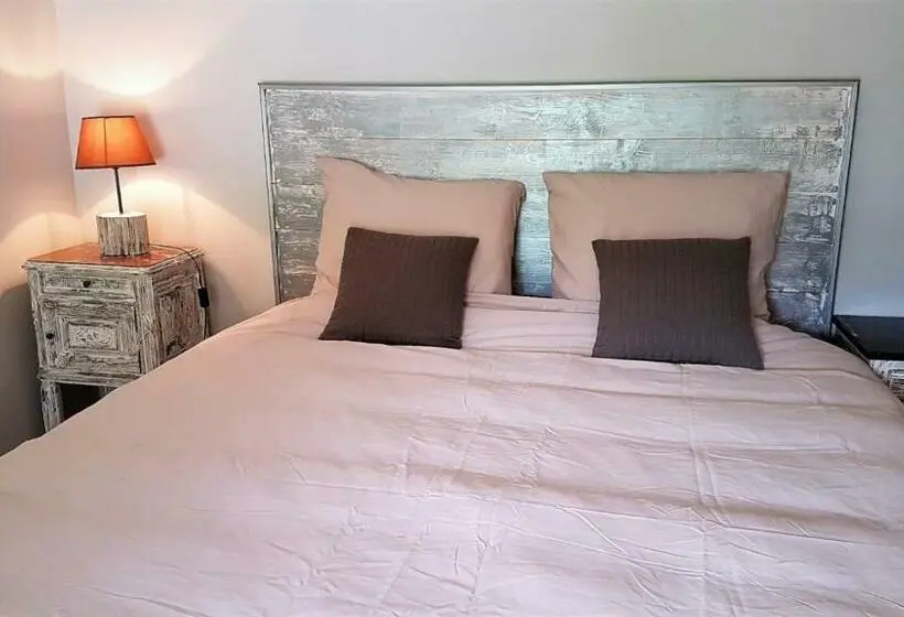 Standard-huone Vuoristonäkymä, La Jarbelle   Gîte Et Spa
