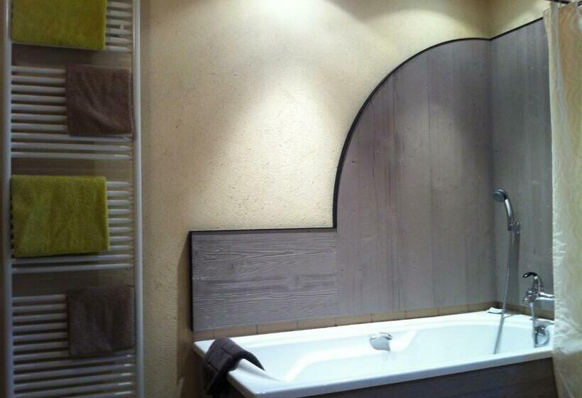 스탠다드 룸, La Vallombreuse