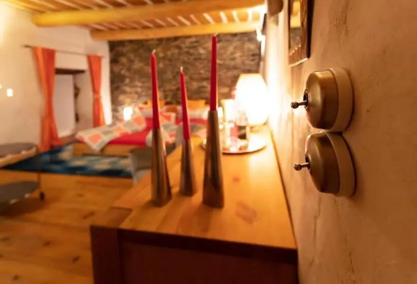 スーペリアールーム, La Vieille Maison   Chambre Et Halte Gourmande