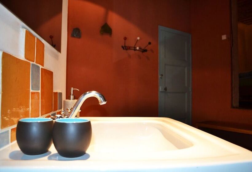 スーペリアールーム, La Vieille Maison   Chambre Et Halte Gourmande