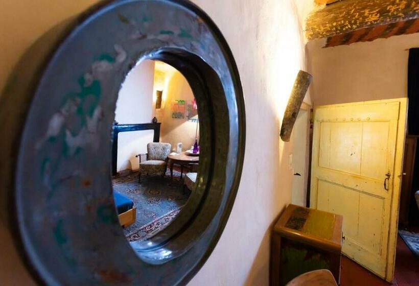 スーペリアールーム, La Vieille Maison   Chambre Et Halte Gourmande