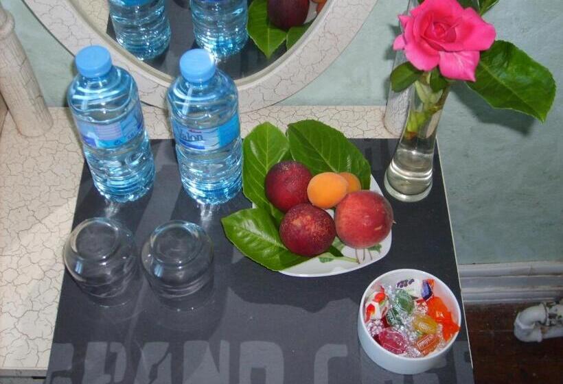 חדר משפחתי, Le Chalet Des Vignes