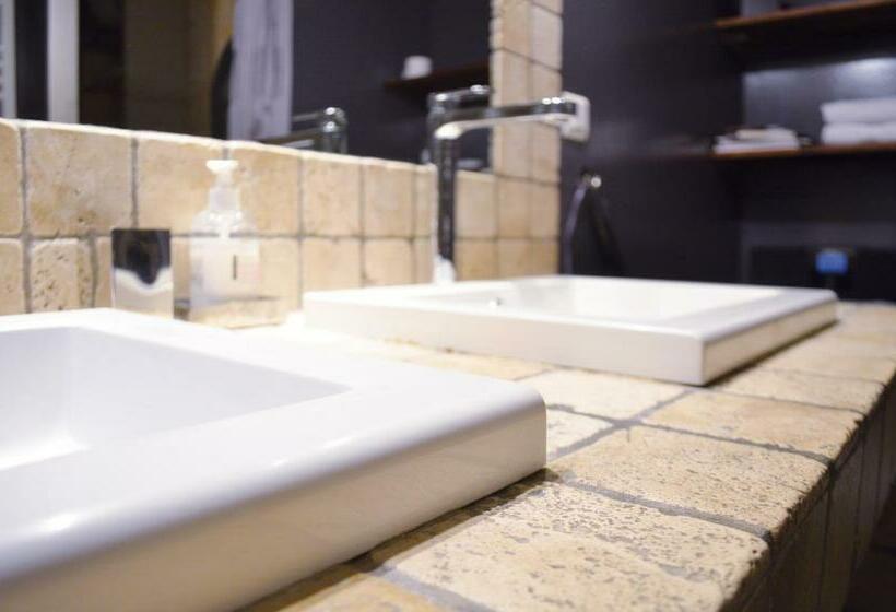 스위트, Les Terrasses De Castelnau