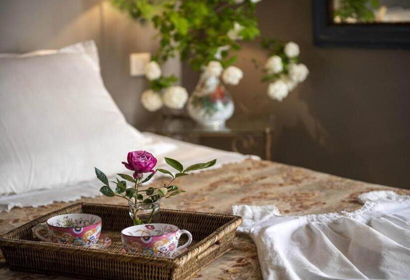 スイート, Maison D'hôtes La Singulière