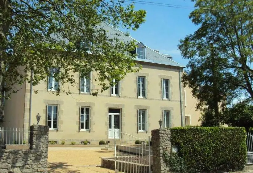 スーペリアの4人部屋, Maison Marie Barrault