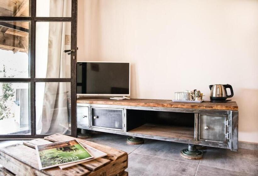 Номер Стандарт с Балконом, Mas De Bouvet En Camargue