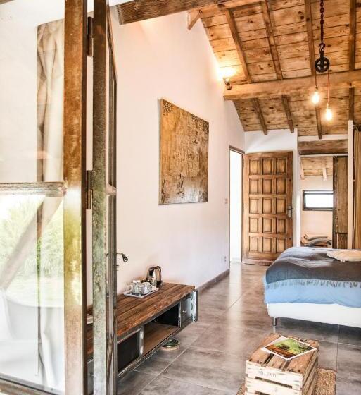 Номер Стандарт с Балконом, Mas De Bouvet En Camargue