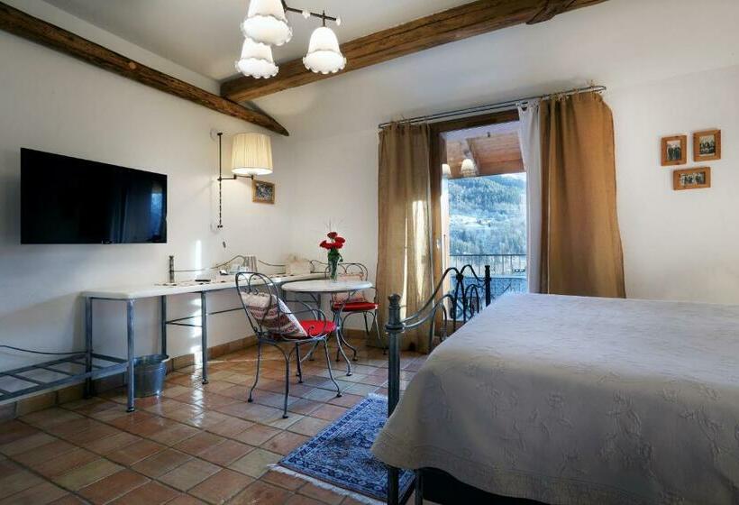 山の見えるスーペリアルーム, Autantic