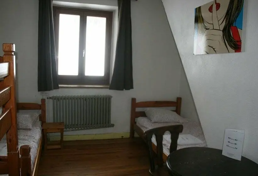 اتاق استاندارد چهار تخته, Chalet Hôtel La Rafale