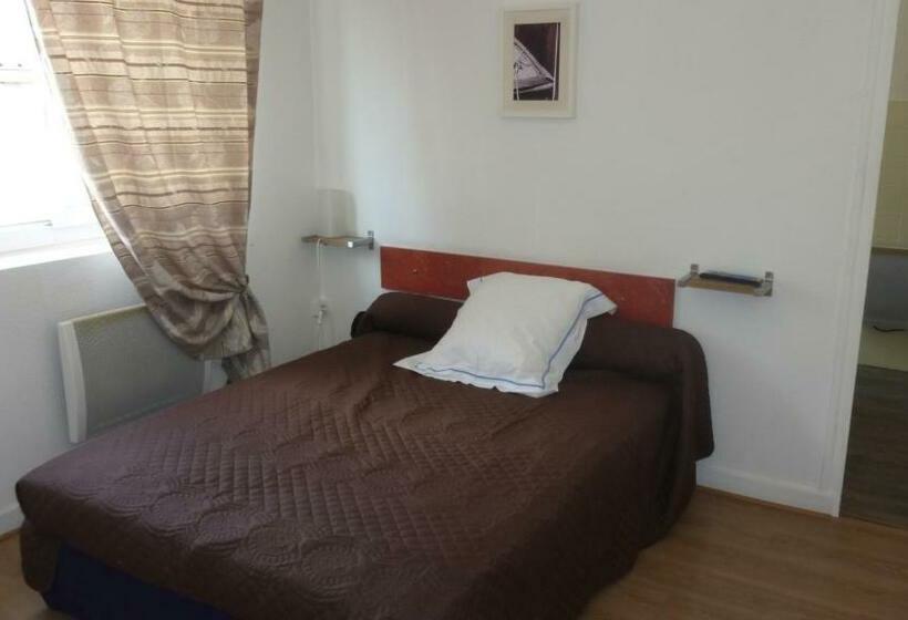 스탠다드 룸, De L'avenue