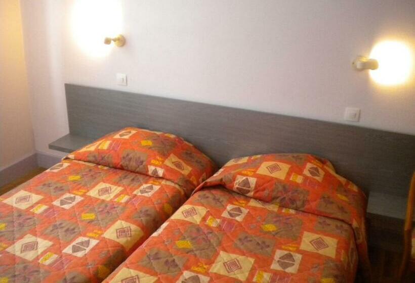 Quarto Triplo Estandar, Hôtel Du Ladhof