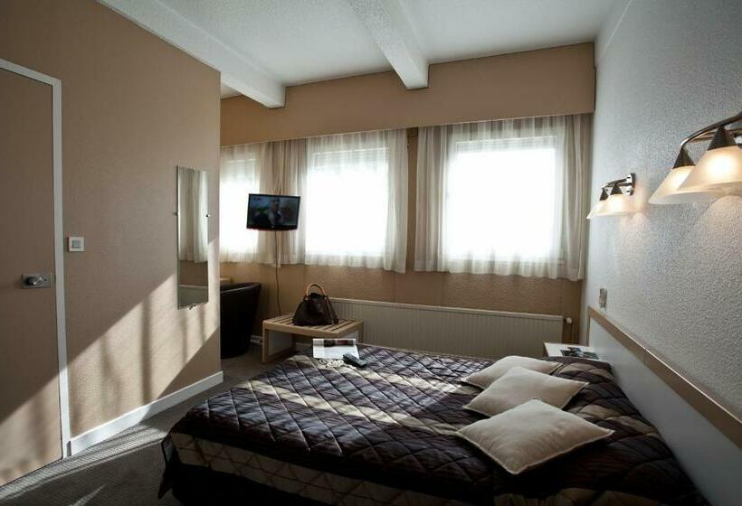 Номер Стандарт Трехместный, Hôtel Karène