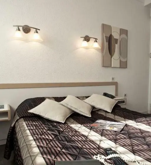 Standard Kolmen Hengen Huone, Hôtel Karène