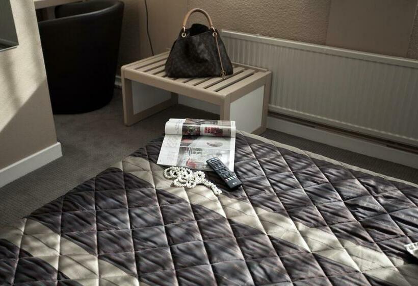 Standard Single Room, Hôtel Karène