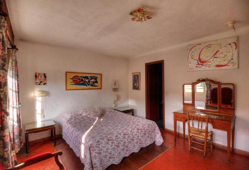 غرفة قياسية ثلاثية, Hôtel Les Arcades