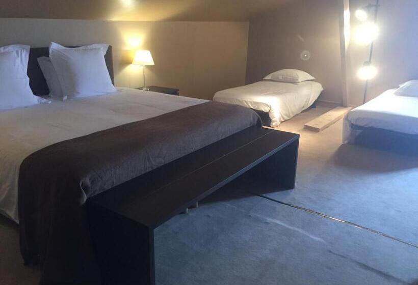 غرفة قياسية رباعية, Hôtel Ligaro