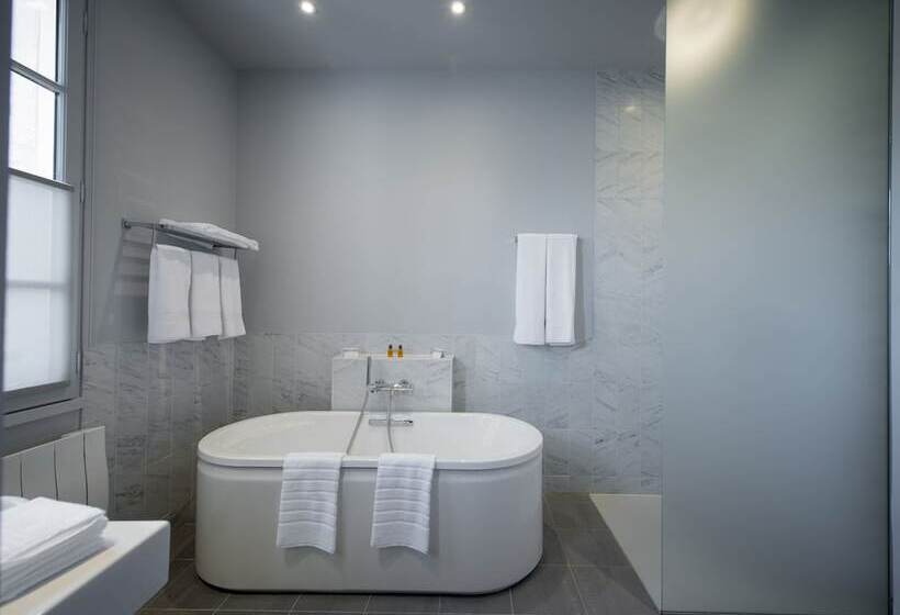 غرفة ديلوكس, Hôtel Ligaro