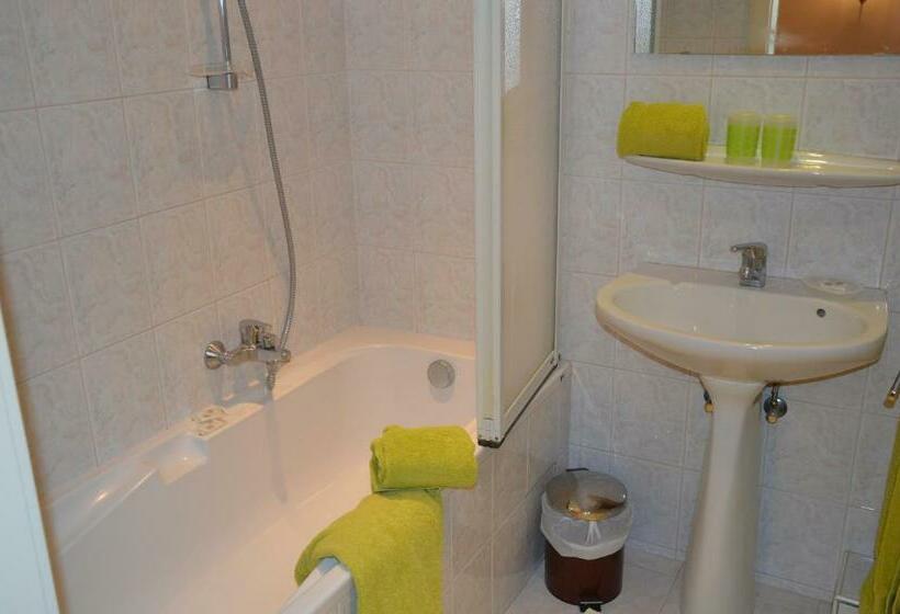 スーペリアールーム, Hôtel Restaurant à La Ville De Nancy