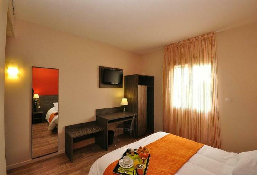 غرفة سوبيريور, Le Caiman