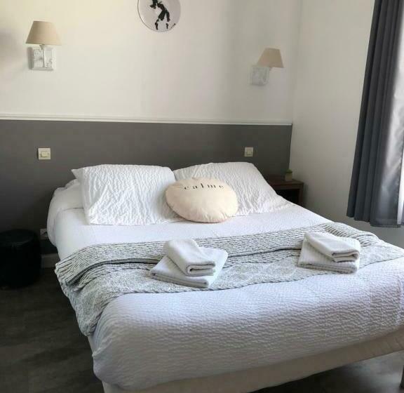 חדר אקונומי לשלושה, Le Cottage