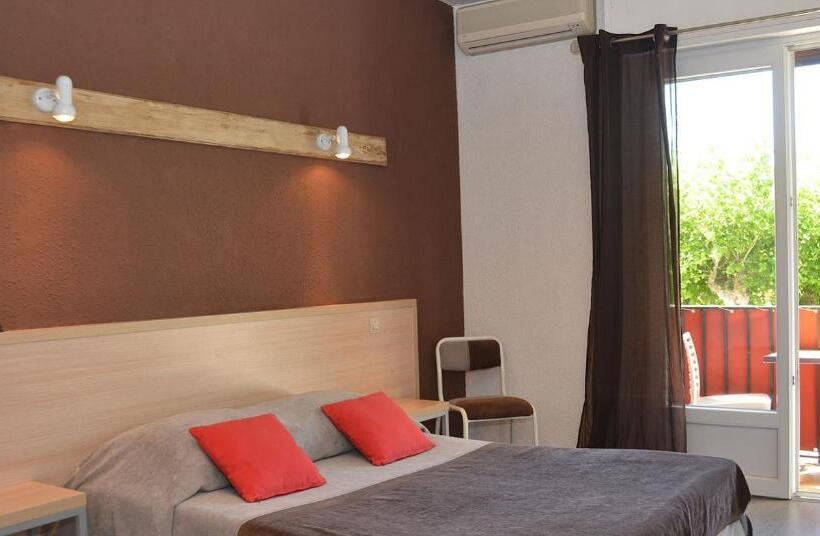 Номер Стандарт с Балконом, Le Terminus