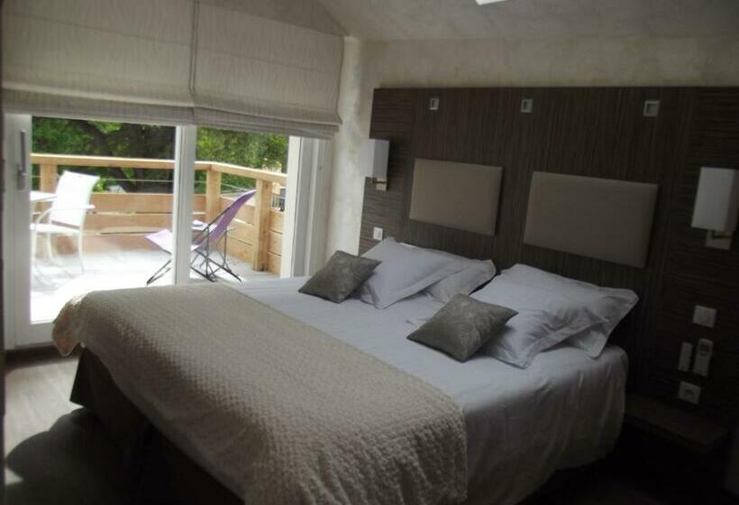 スーペリアールーム, Les Olivades