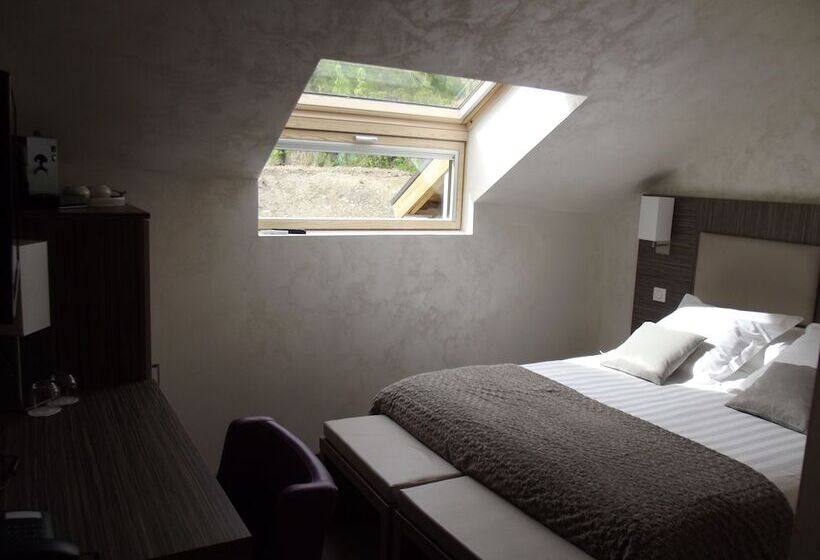 エコノミールーム, Les Olivades