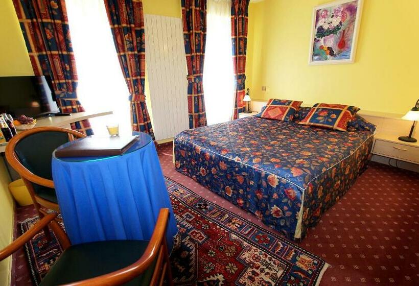 غرفة قياسية, Les Reflets Jaunes