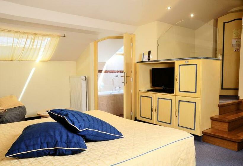 غرفة سوبيريور, Les Reflets Jaunes