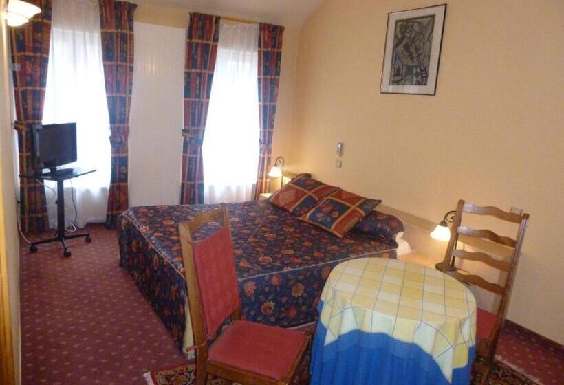 جناح عائلي, Les Reflets Jaunes