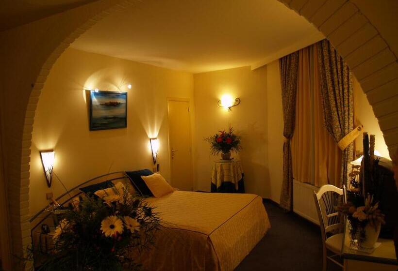 جناح إدارى, Les Reflets Jaunes