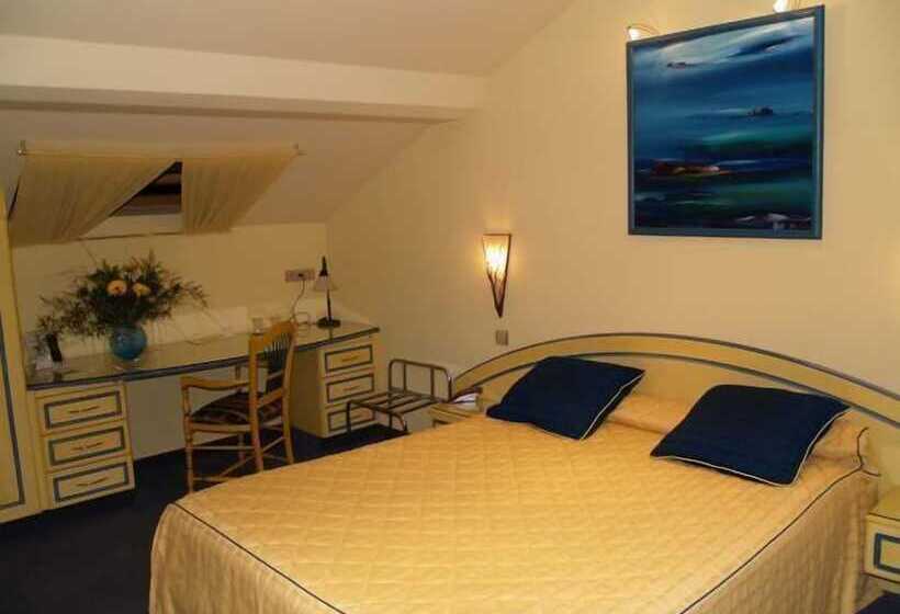 غرفة سوبيريور, Les Reflets Jaunes