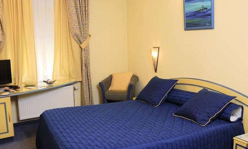 جناح عائلي, Les Reflets Jaunes