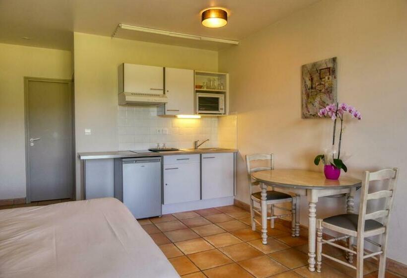 Standard Studio, Les Résidences De Métifiot