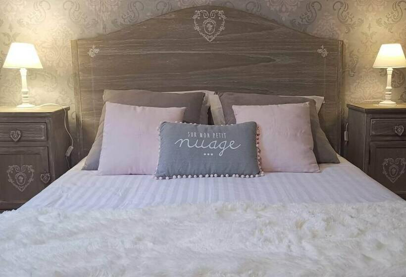 غرفة قياسية, Logis Hotel La Tourelle Du Beffroi