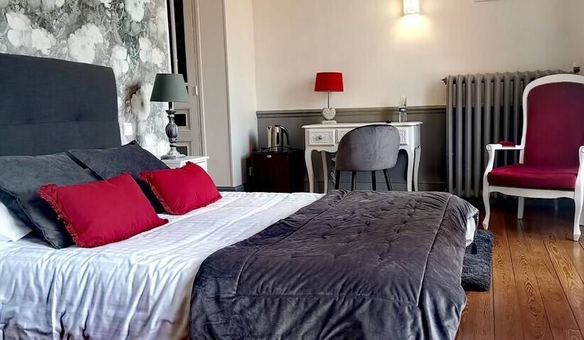 غرفة سوبيريور, Logis Hotel La Tourelle Du Beffroi