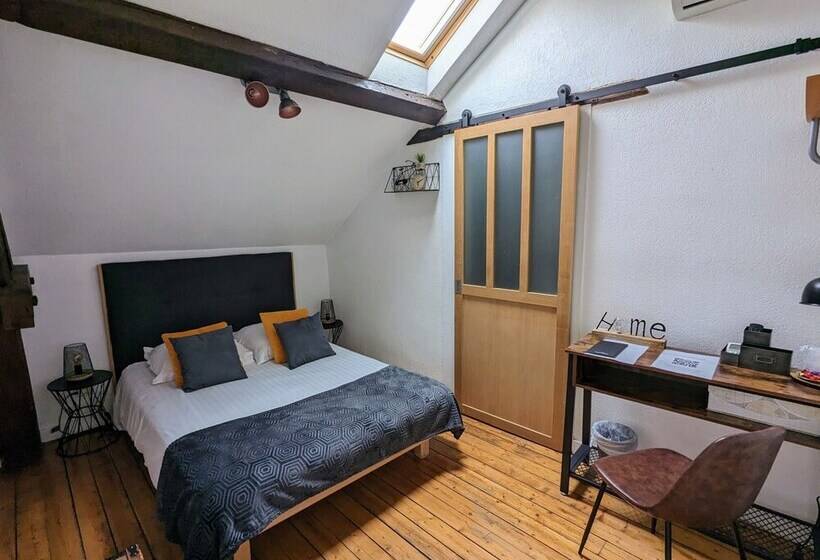 غرفة قياسية, Logis Hotel La Tourelle Du Beffroi