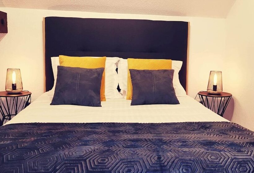 Номер Стандарт, Logis Hotel La Tourelle Du Beffroi