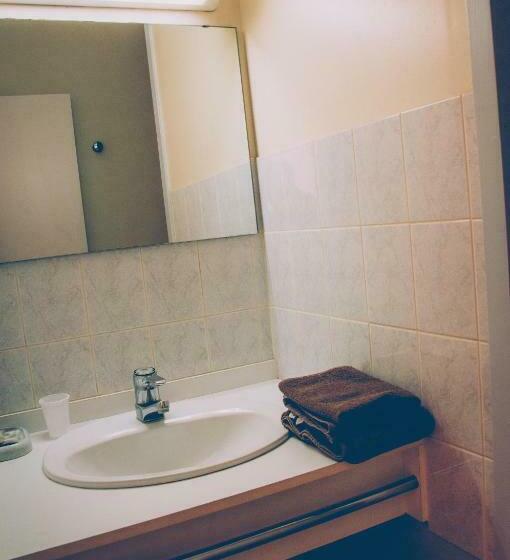 غرفة قياسية, Restaurant Maurice